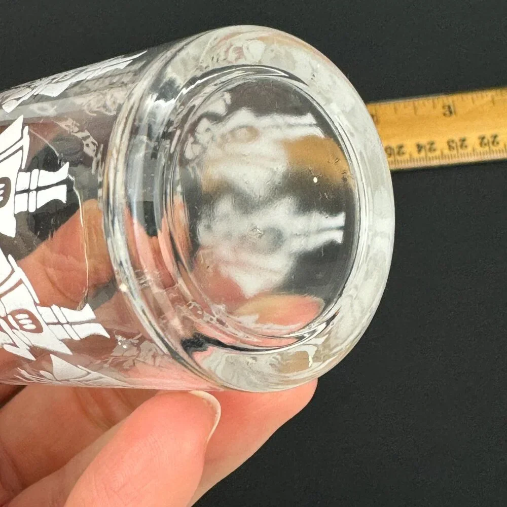 Vtg Seagrams Scotch Shot Glass 100 Pipers Clear White Image Font Bag‎ Pipers 2oz